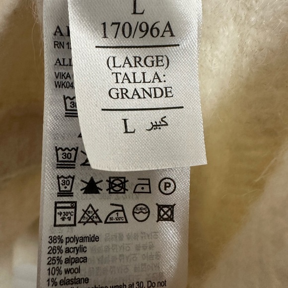 AllSaints Cream Italian Yarn Cropped Cardigan L Retail $229 - Picture 3 of 6